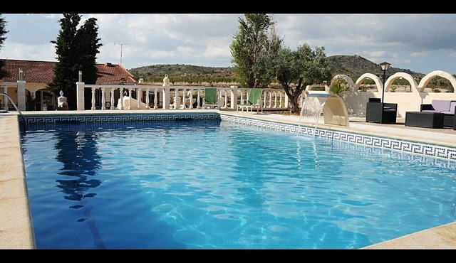 Beautiful three bedroomed private villa with pool and scenic mountain views