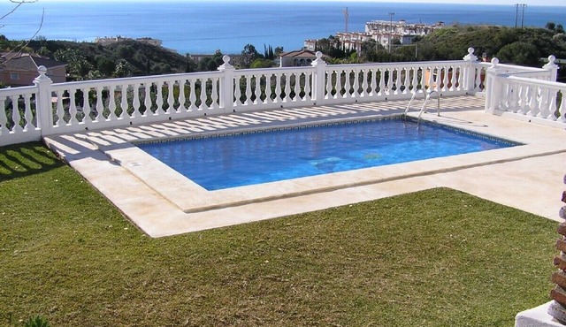 BENALMADENA Villa Apartment,close to beach, nice private pool Internet/Wifi