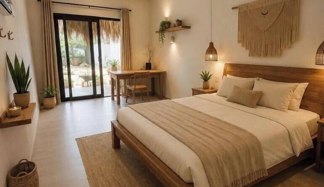 Boutique Studio | King Bed & Pool | Unit 2 | Aluna