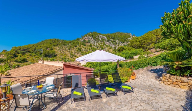 CAL TIO - Chalet with terrace in Caimari. Free WiFi