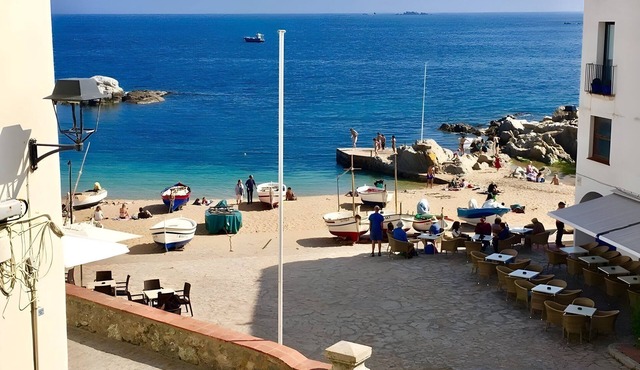 Calella-Port Bo · Sun, Sea & Unique Character