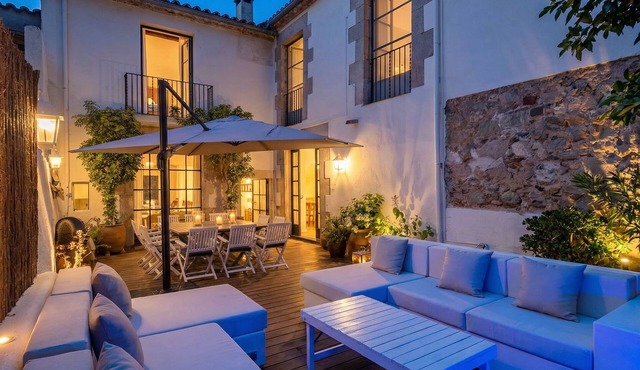 Can Boada Historic XVI cent. Villa Barcelona 5 min. walk to beach Renewed