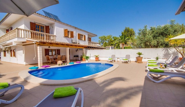 Casa Flor with swimming pool near Alcudia Beach