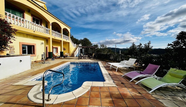 Casa Maca: spectacular villa with pool and views