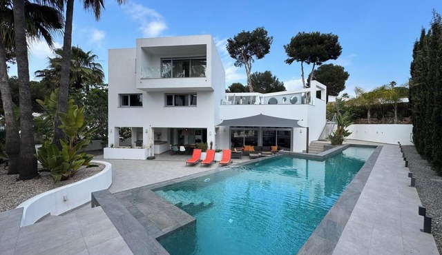 CASA MINTY, Pla del Mar, Moraira, within walking distance to the town center