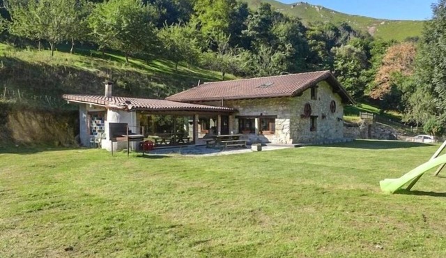 Casa Yolanda - country house in the Picos de Europa, Arenas de Cabrales