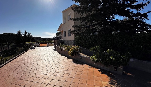 CATALAN HOUSE