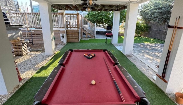 Charming 2-bedroom house in Marathon with pool