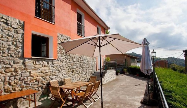 Cheap rural accommodation in small village ideal families
