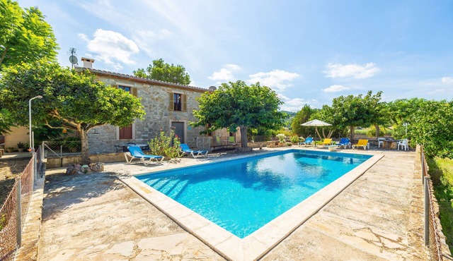 Country House 'Manenta' with Mountain Views, Private Pool and Wi-Fi