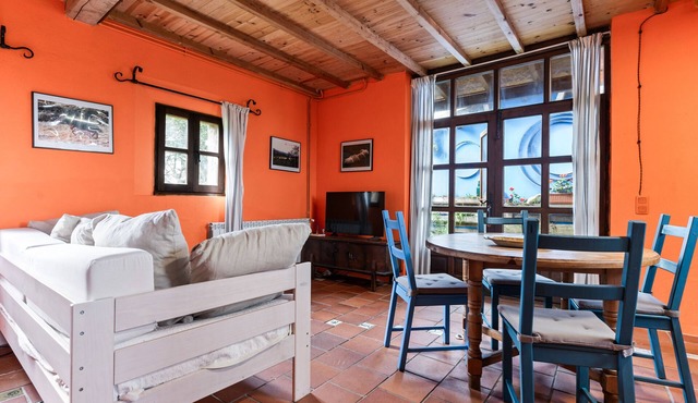 Country House 'Suite Alfar' with Private Terrace, Private Garden and Wi-Fi