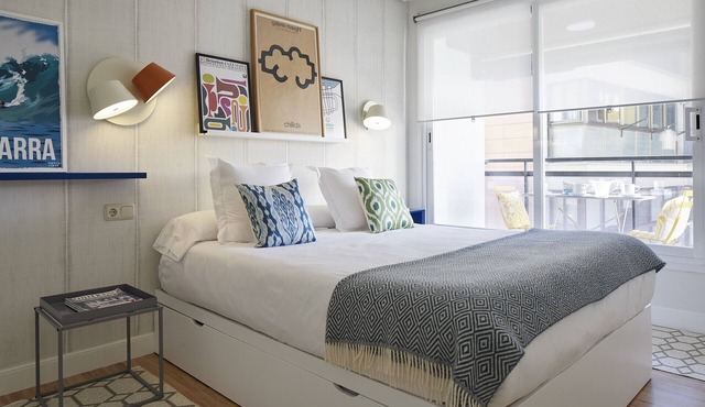 Cozy and comfortable apartment one step from the beach with swimming pool