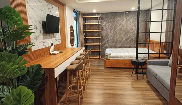 Cozy Modern Studio with Balcony in City Center Baguio