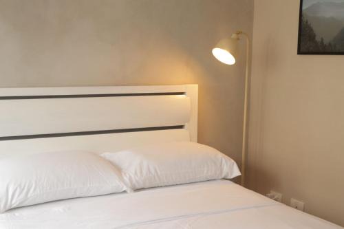 Cozy Studio in Salcedo Village Makati near Ayala