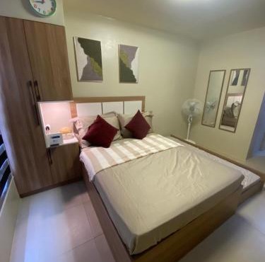 Cozy studio unit 10mins from Airport 20mins from US Embassy across SM Sucat