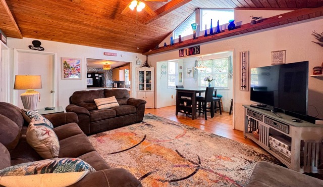 Crescent Beach Cottage | Dog-Friendly in St. Augustine