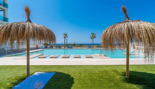 Cubo's Maruchi's Duna Beach Torrox Apartment/beachfront/communal pool/air conditioning/free wifi