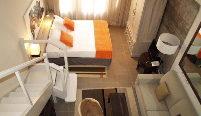 Eco Alcala Suites