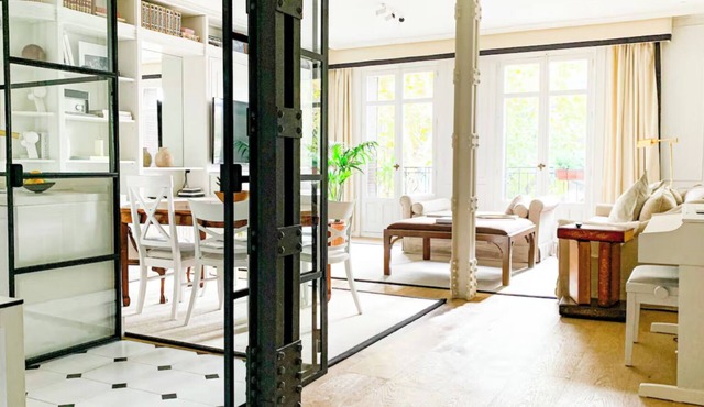Elegant Family Retreat Steps from Retiro park and Atocha.