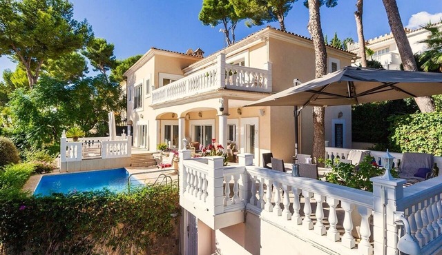 Exklusive Villa in Paguera für bis zu 8 Personen, mit Meerblick und Pool