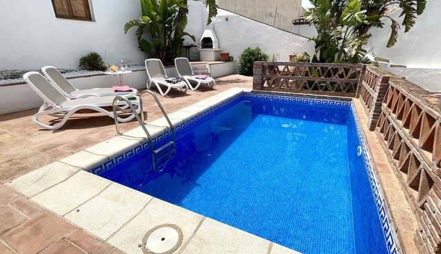 Fab 4 bed villa in the heart of the village