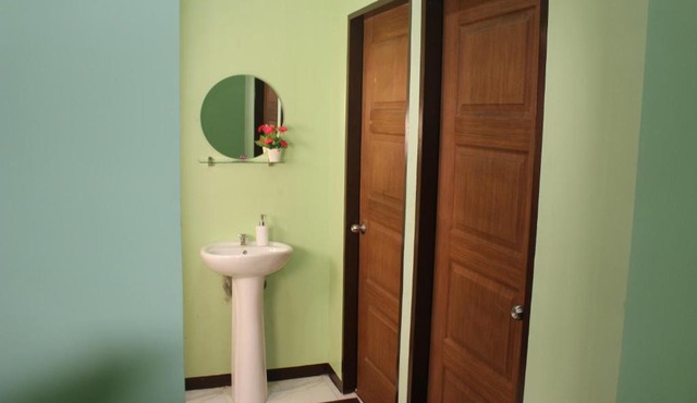 Fil-Can Hostel Coron