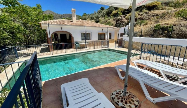 FINCA EL ALMENDRO