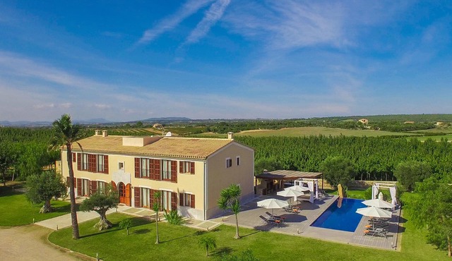 FINCA S'HORT DE CONIES - Spectacular house with private pool surrounded by fields and peac