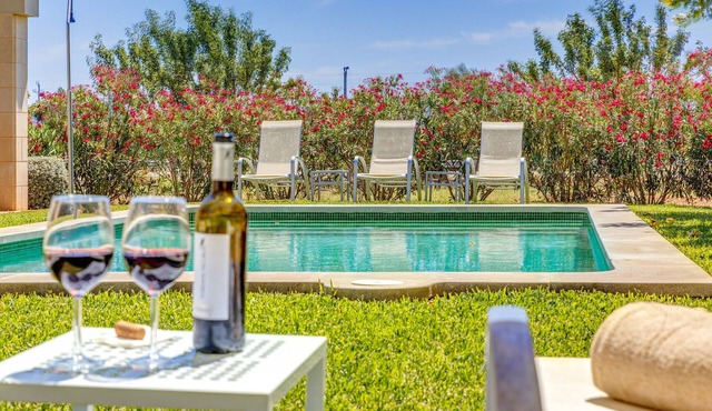 Finca "Sa Pradera" Ideal for Cyclists with Pool and near Palma