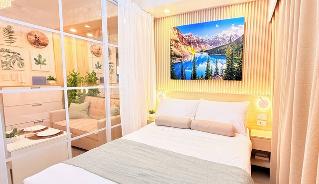 Goldleaf Suite, Modern 1BR Condo in Makati’s Prime Spot w/City Views