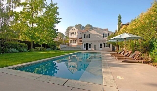 Gorgeous Gated Home with pool in exclusive neighborhood
