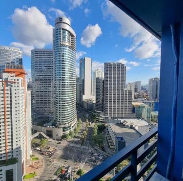 Great View 1 BR Condo in Makati near Trident Tower