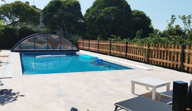 HEATED SWIMMING POOL (all year round) 2 km Ñora beach, 9 Gijón- barbecue, fireplace