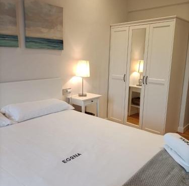 Herrikobarra - Apartamento en el centro a 500mts de la playa by Egona