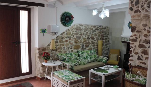 Homerez - House Estivella Near Nature.