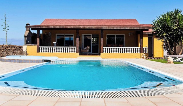 Homerez - Villa in El Roque, Sea View