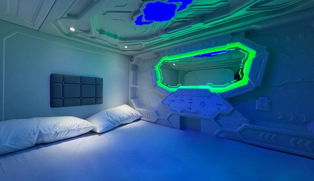 Hostel Space Capsule