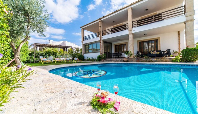 House close to beach Can Paris in Playa de Muro