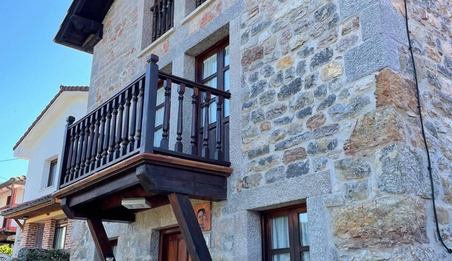 House with views to Picos de Europa at 5' from Cangas de Onis