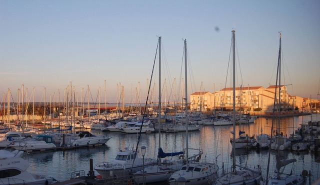 IMPREGNABLE VIEW ON THE PORT OF PLAISANCE - SEA 50 M in Frontignan