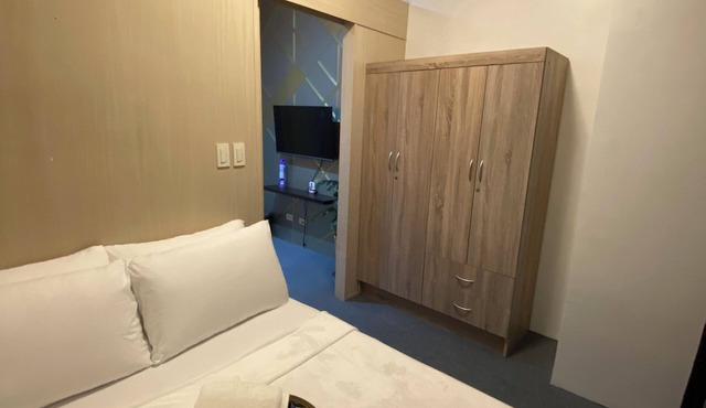 Jazz Tower D/Superb View at Balcony/Queen Bed for 2 Adults