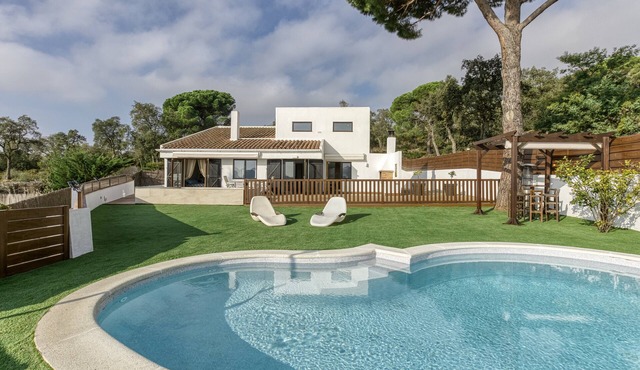 La Villa de los Mares – Family Villa with Pool and Sea Views on the Costa Brava