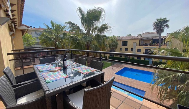 Los delfines, Lloguer 3.0, swimming pools parking