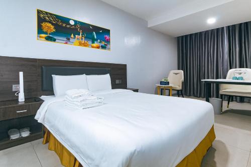 Luna Hotel Pasay