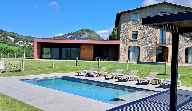 Luxurious three floors holiday home with huge garden, swimming pool and jacuzzi