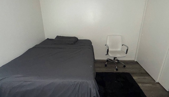 Luxury Bright 2-bedroom apartment with AC in pleasant Hollywood