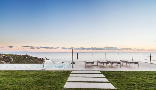 Luxury/luxury villa with panoramic views of the Atlantic Ocean and Africa