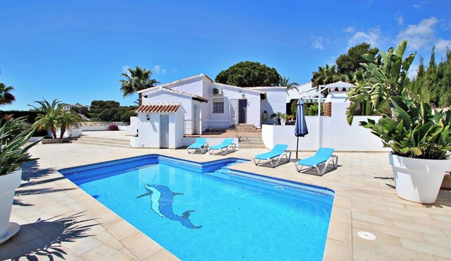 Marcelo - charming, Spanish finca style holiday villa in Moraira