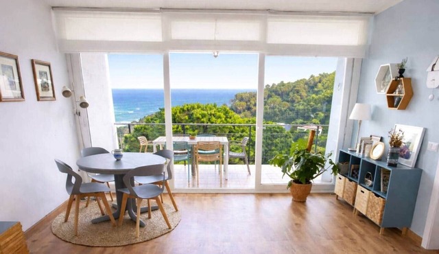 🏖️ Mediterranean penthouse + terrace + sea views