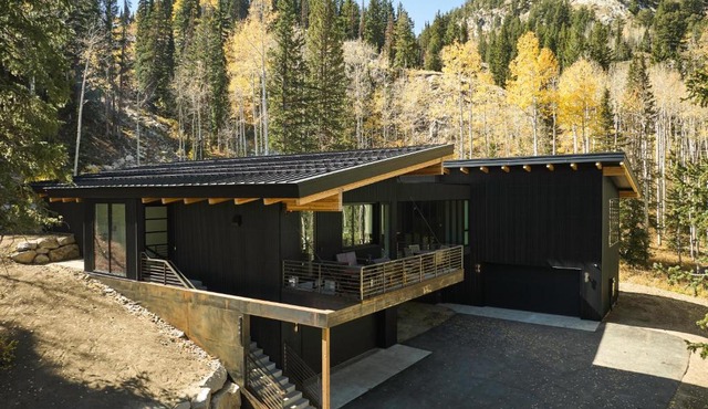 Milly Slopeside Studio